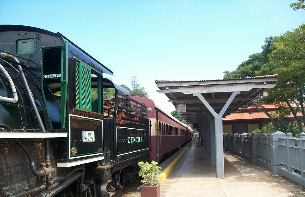 Viagens de Trem no Brasilaria_Fumaça_-_panoramio Viagens de Trem no Brasil