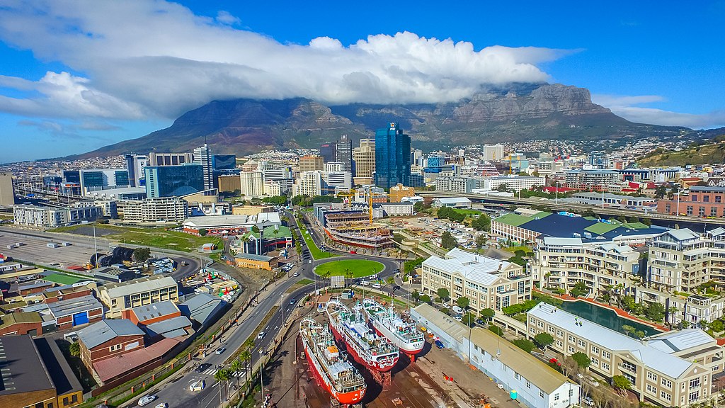 Viajar no Inverno: 10 Destinos Internacionais de Clima Ameno 5 1024px Cape Town City
