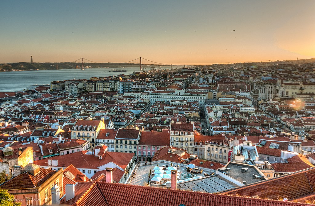 Viajar no Inverno: 10 Destinos Internacionais de Clima Ameno 2 1024px Vista de Lisboa